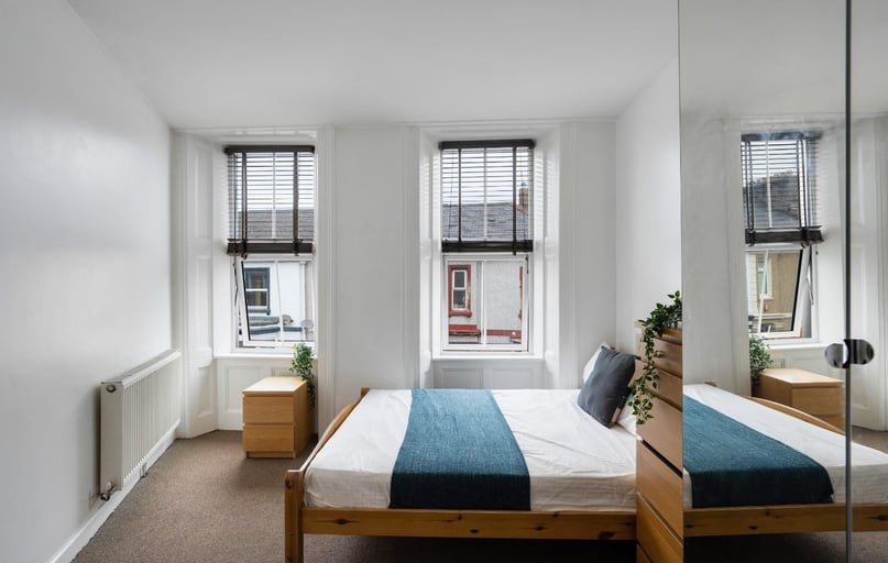 Furzehill Road, Mutley, Plymouth - Image 1